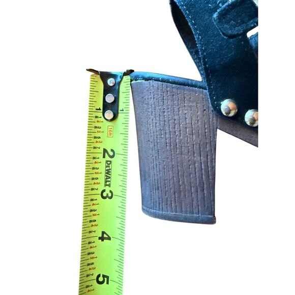 Alpe Woman Black Suede Studded Ankle Strap Block Heel Platforms Women's Size 7.5 - Picture 8 of 9